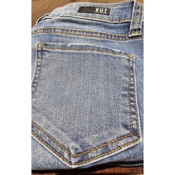 Kut From The Kloth Woman's Sz 2 (28x25 Measured ) Connie Distressed Ankle Jeans - Picture 9 of 9